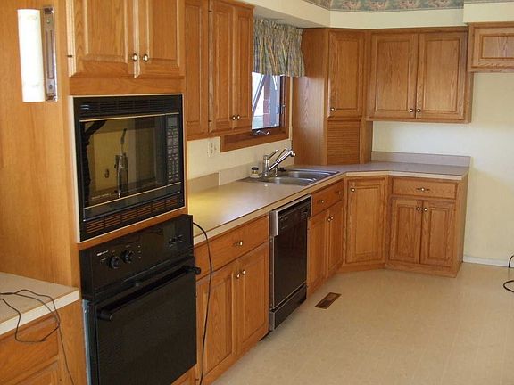 2nd image of 8150 Blue Gill Dr