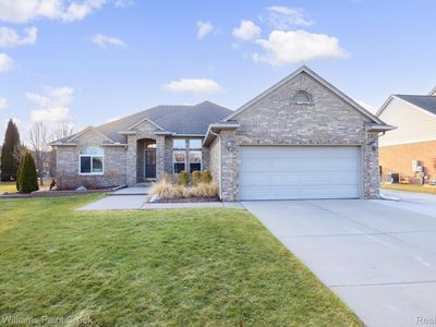 54669 Shady Creek Dr, New Baltimore, MI, 48047