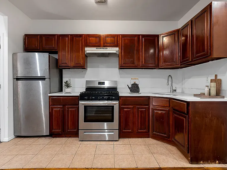 101 Truxton St #1 — Photo 6