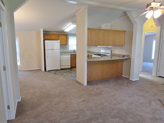 4th image of 2112 W Ewing Ave