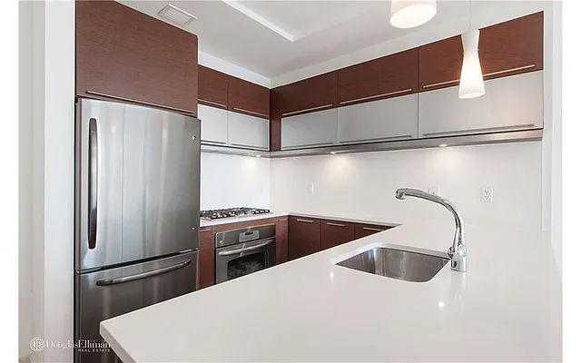 Rented by Douglas Elliman | media 5