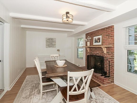 4th image of 316 Ambleside Dr