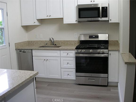 3rd image of 4947 N De Lay Ave