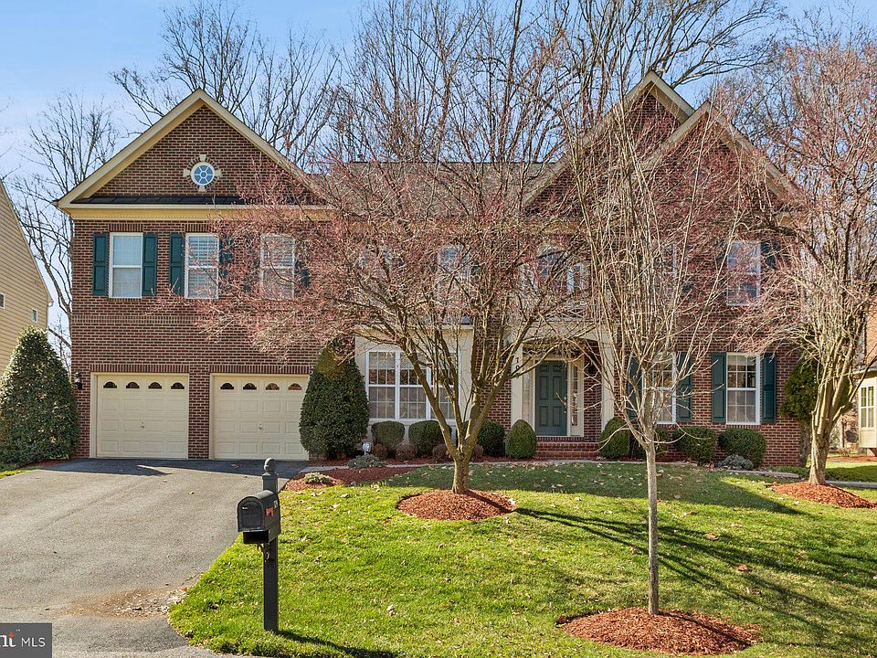 1st image of 709 Bleak Hill Pl
