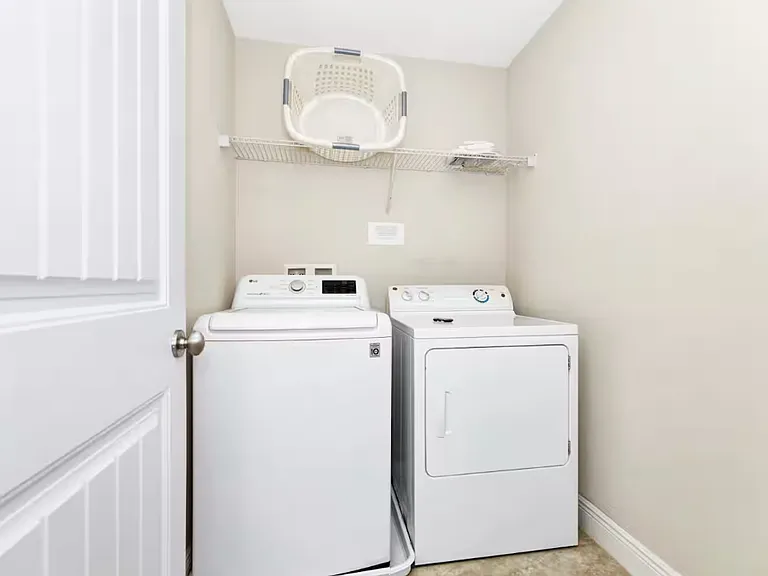4139 Oaktree Dr — Photo 37