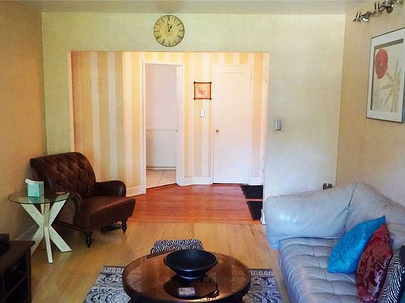 3rd image of 149 Smith St #3E