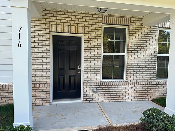 2nd image of 716 Herlong Ave