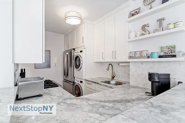 Sold by NextStopNY | media 4