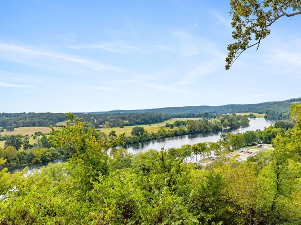 377 Virginia Lee Ext, Cotter, AR 72626