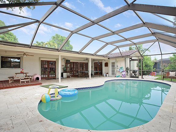 3rd image of 8896 NW 21st Street