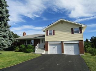 3 Albert Ct, Latham, NY 12110