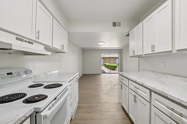 Gardens Apartments — Photo 3
