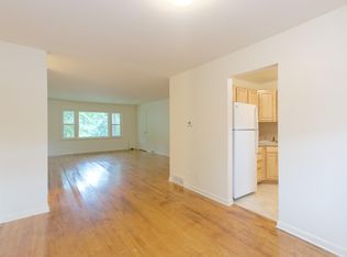 16 Magdalen Rd APT 3, Delmar, NY 12054
