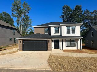 125 Woodstone Ln, Statesville, NC 28625