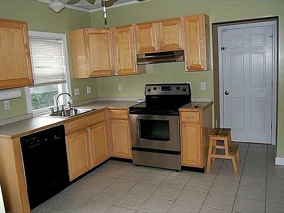 2nd image of 101-103 Julia St