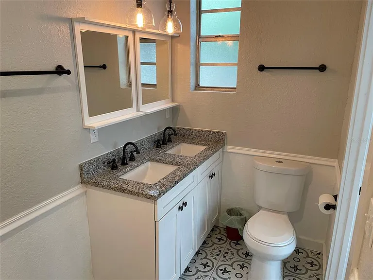 1517 E Ellicott St — Photo 27