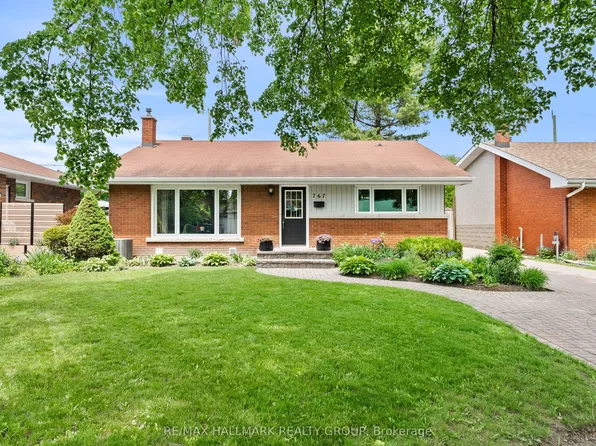 767 Adams Ave, Ottawa, ON K1G 2Y1