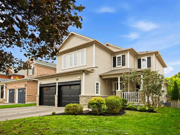 17 Cody Ave, Whitby, ON L1M 1K8