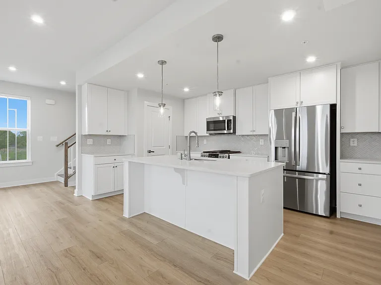 14421 Albemarle Point Pl — Photo 8