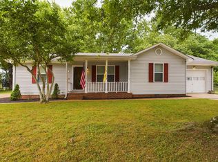 140 Cumberland Cove Dr, Carthage, TN 37030