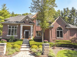 4215 Rolling Pines Ct, Commerce Township, MI 48382