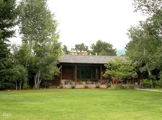 702 Stewart Hill Drive, River Heights, UT 84321