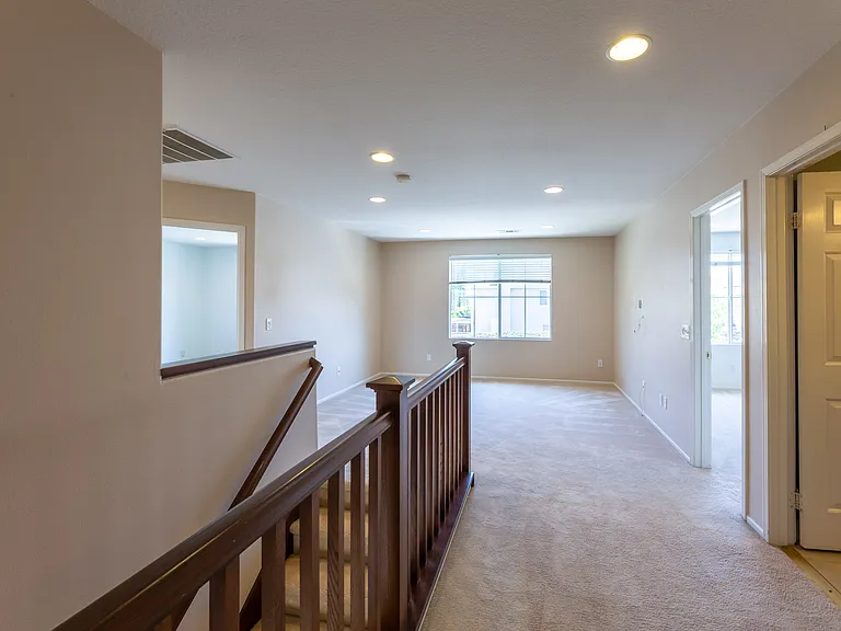 14 Monument Pl — Photo 54