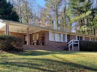 167 Friar Tuck Rd, Clarkesville, GA 30523