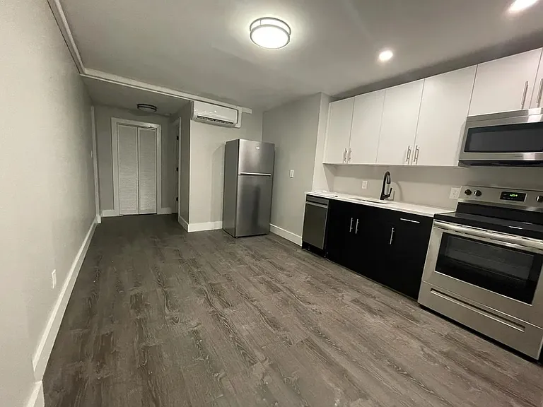 133A Quincy St #B — Photo 1