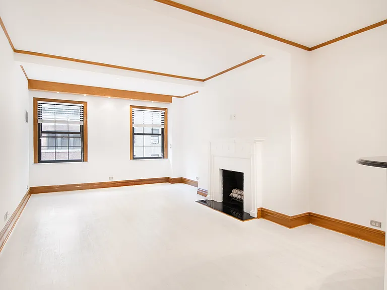 145 W 58th St #9H — Photo 2