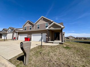 1402 Myrtle Beach Ave, Champaign, IL