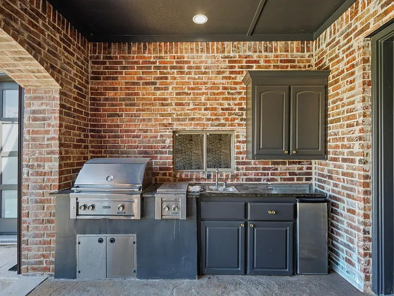 2871 Creekwood Ln — Photo 21