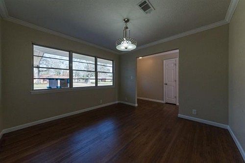 3rd image of 5575 N Circuit Dr