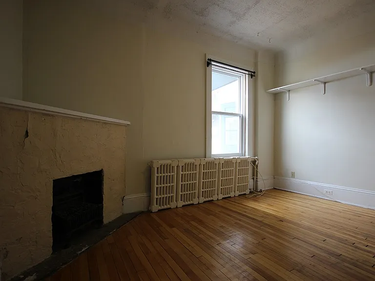 168 1st Ave #1 — Photo 2