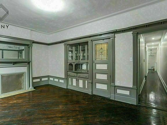 2nd image of 1302 Pacific St #1D