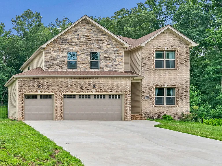 1393 Morning Star Dr — Photo 2