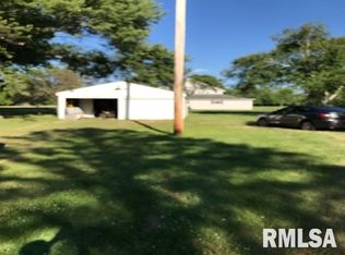 6168 Franklin St, Pleasant Plains, IL 62677