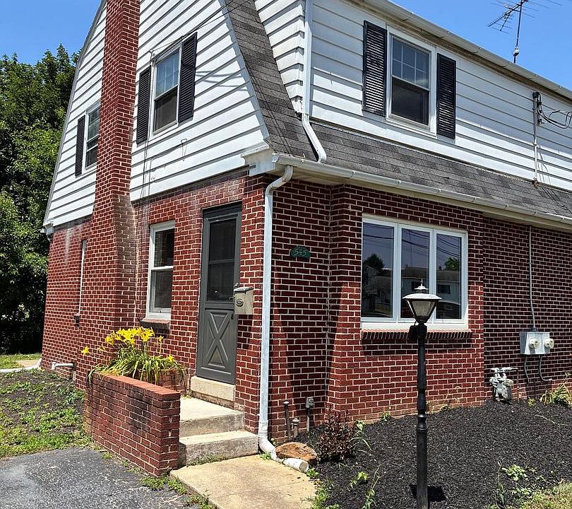 1st image of 545 E High St