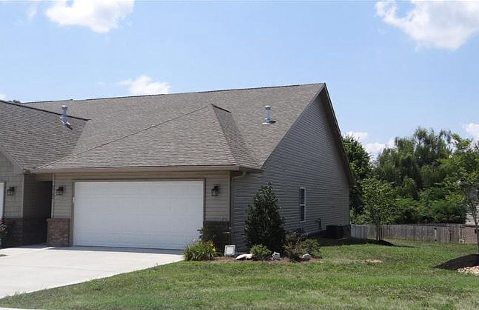 1st image of 2762 Waters Place Dr