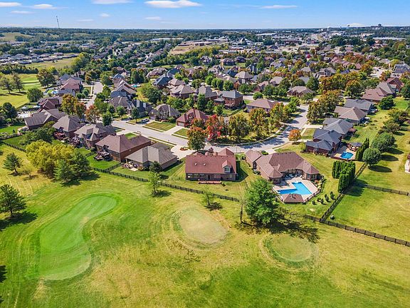 5th image of 432 Highland Lakes Dr