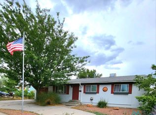 702 Julie Ct, Gallup, NM 87301