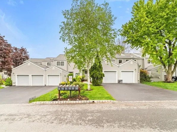273 Horseshoe Circle, Ossining, NY 10562
