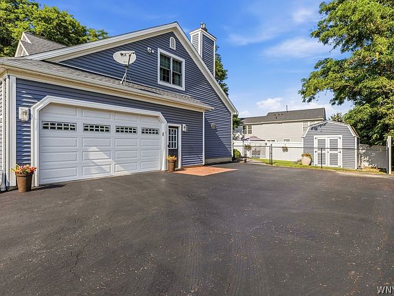 2nd image of 5533 Twilight Ln