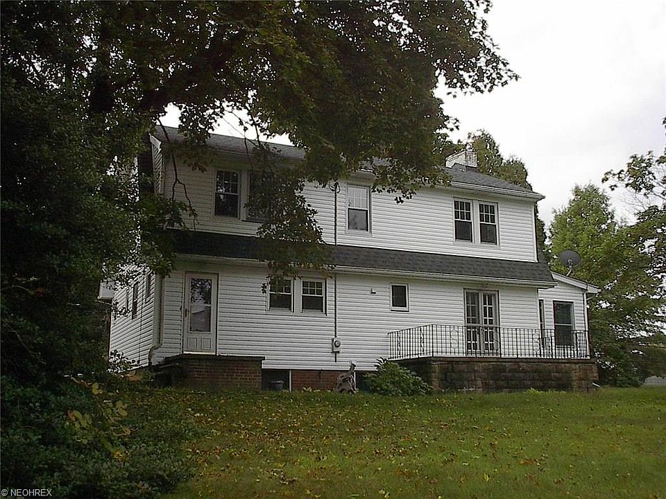 2nd image of 545 Henry St