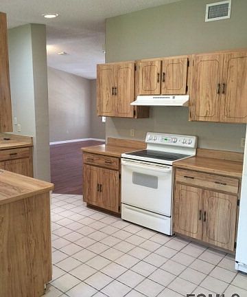 5th image of 24 Fordham Ln