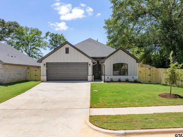 2241 Dogwood Park Blvd, Tyler, TX 75707