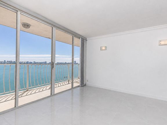 5th image of 7601 E Treasure Dr APT 1509