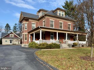 55 & 57 W Main St, Leola, PA 17540