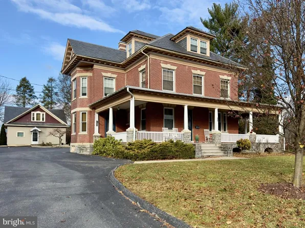 55 & 57 W Main St, Leola, PA 17540