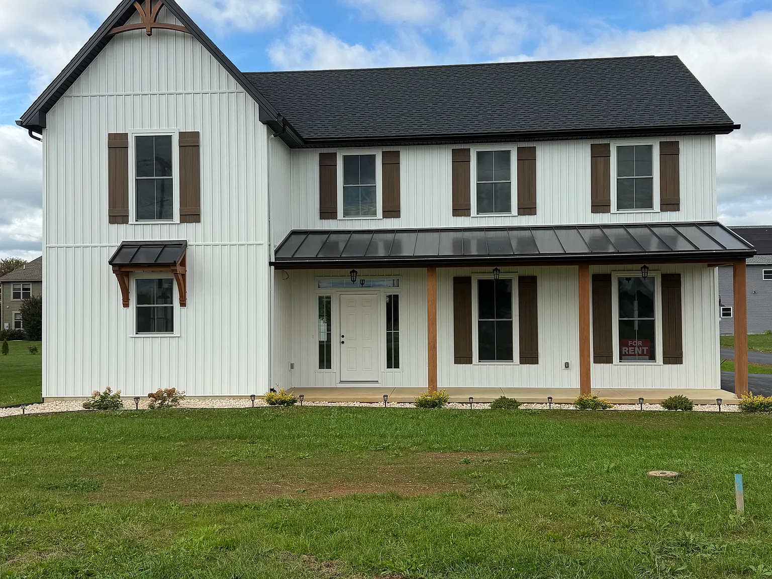 4 bed, 2.5 bath, 2816 sqft, $2,750 — Photo 1